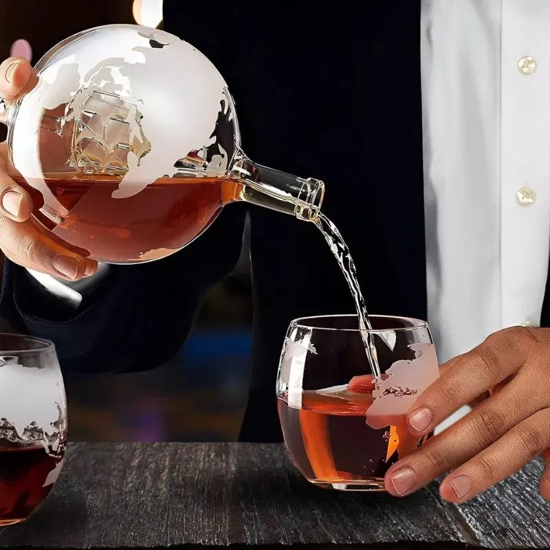 Set cadou decantor Glob Pamantesc cu doua pahare Deluxe [5]