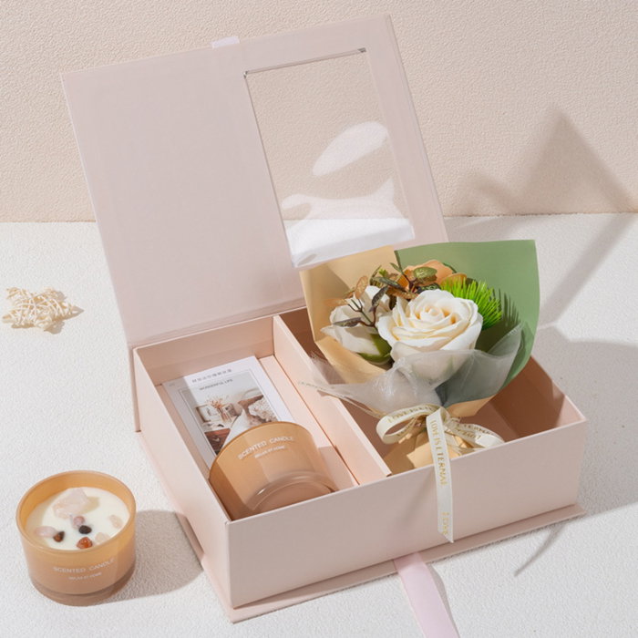Set cadou femei cu flori din sapun si lumanare, Ivory Rose [6]