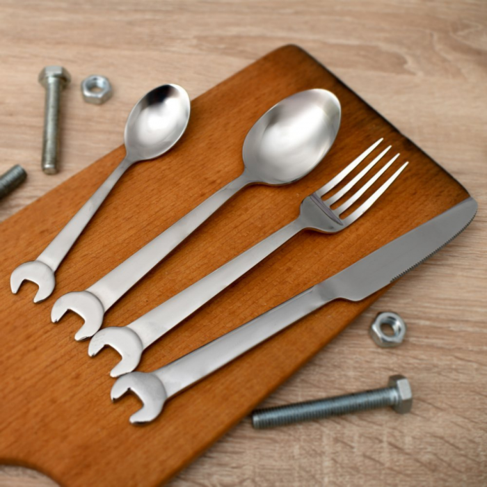 Set cadou tacamuri amuzante pentru reparaciosi [5]