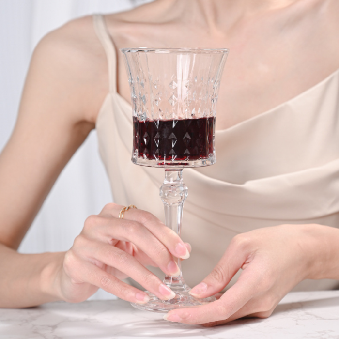 Set Decantor de bauturi Rotativ cu 2 pahare argintiu [15]