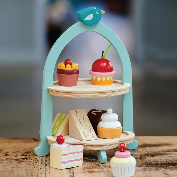 Set jucarii din lemn Stand cu prajiturele, Mini Chef, 9 piese [1]