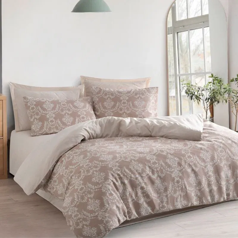 Set lenjerie pat o persoana Pure - Maro, bumbac si poliester, 160x220 cm [1]