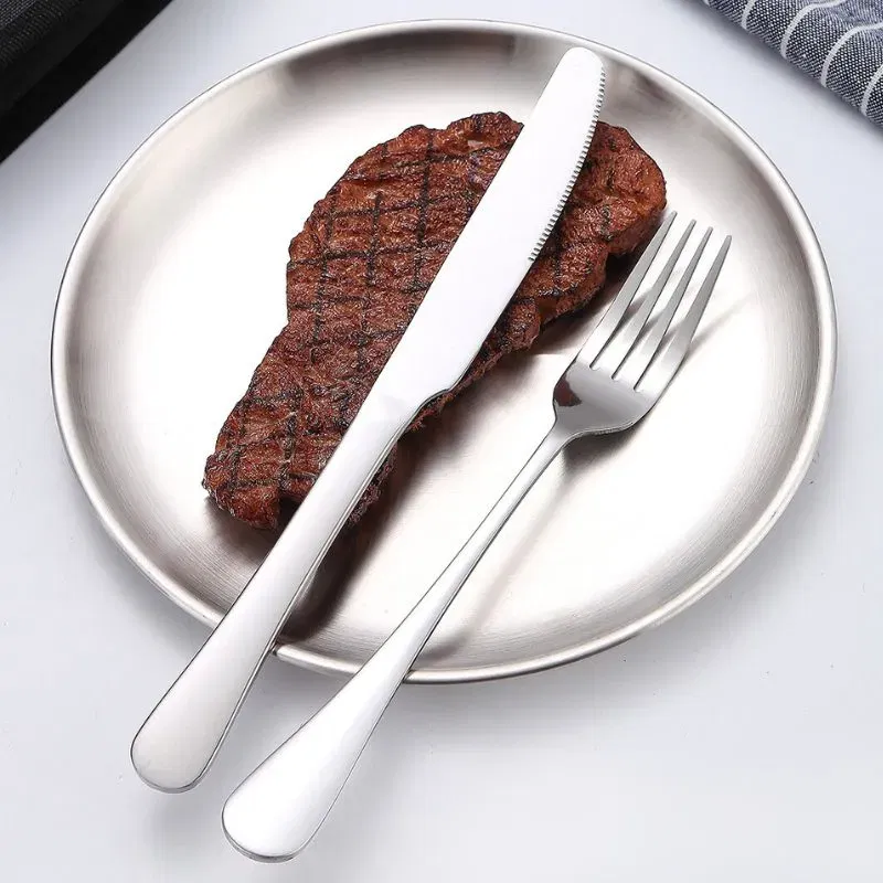 Set tacamuri si farfurii pentru picnic 10 piese [6]