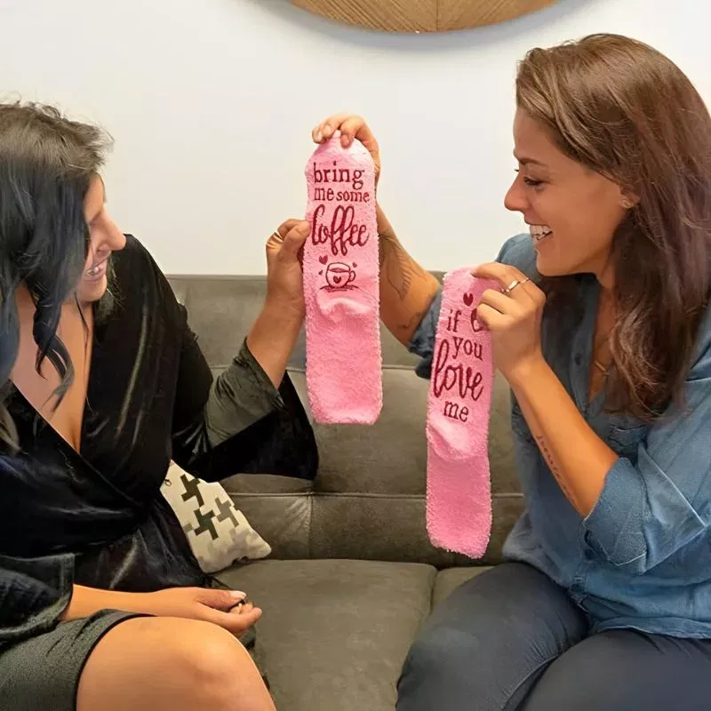 Sosete amuzante If you love me Bring Me Coffee Briose roz [2]