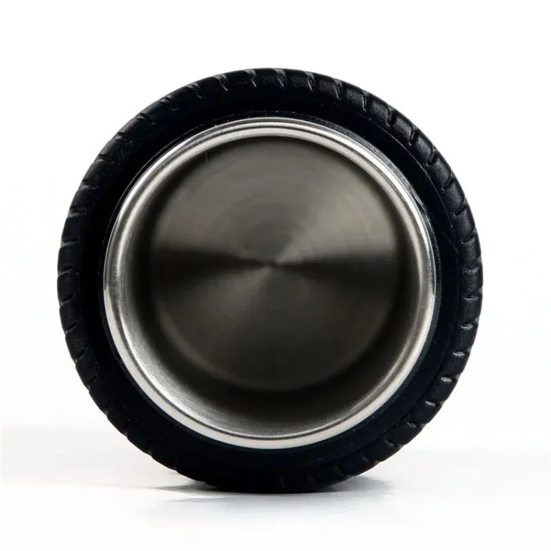 Termos amuzant cu anvelope [6]