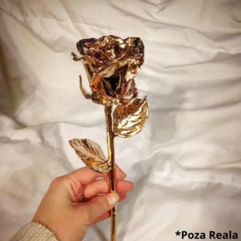 Trandafir placat cu aur de 24K [12]
