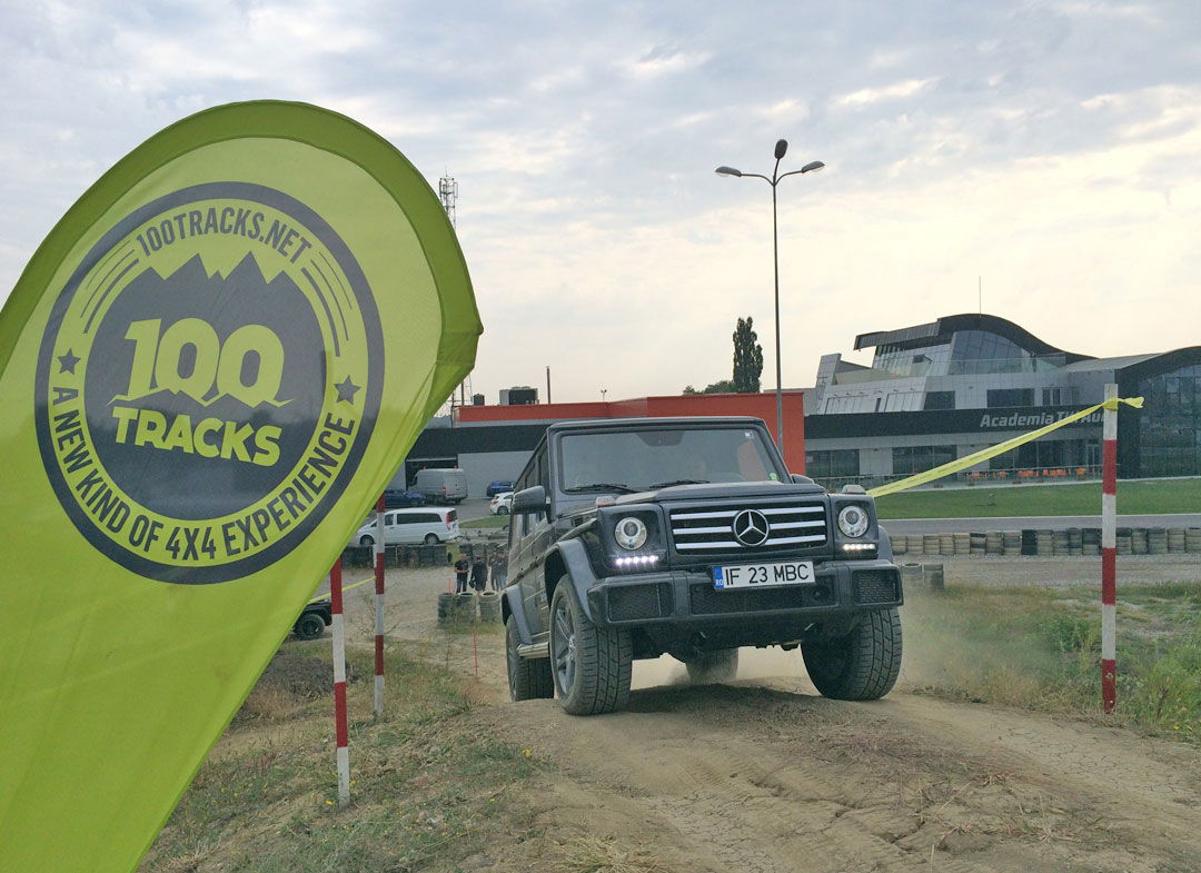 Discovery my 4x4 car  Academia Titi Aur [3]