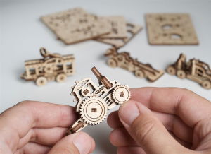 Puzzle 3D Fidget Vehicule din Lemn Ugears [1]