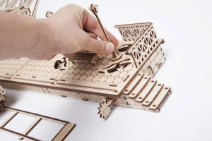 Puzzle 3D Gara din Lemn Ugears [3]