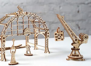 Puzzle 3D Macara pe Sine din Lemn Ugears [14]