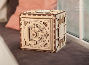 Puzzle 3D Seif din Lemn Ugears [2]