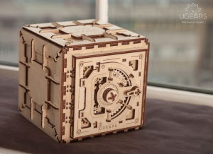 Puzzle 3D Seif din Lemn Ugears [7]