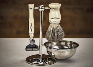 Set cadou barbati pentru barbierit 4 piese Ebony Fit, Edwin Jagger [0]