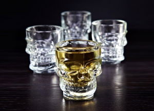 Cadouri Haioase - Set 4 pahare shot Craniu