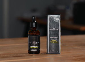 Ulei pentru ingrijire barba Limes & Pomegranate, Edwin Jagger [1]