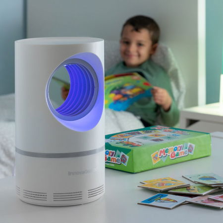 Cadouri de Casa Noua - Aparat anti tantari cu lampa led UV Vortex