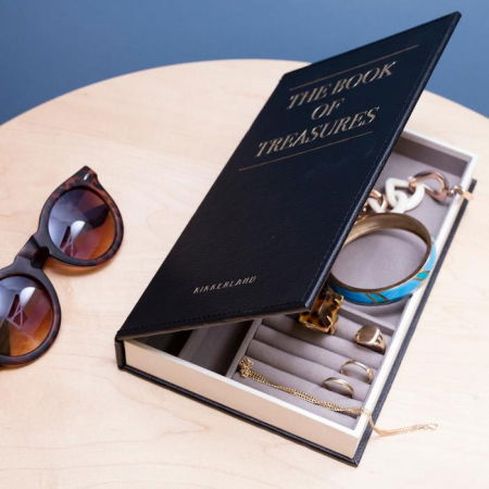 Cadouri Femei - Cartea comorilor