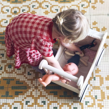 Carucior din lemn pentru papusa de jucarie, Sweetiepie [0]