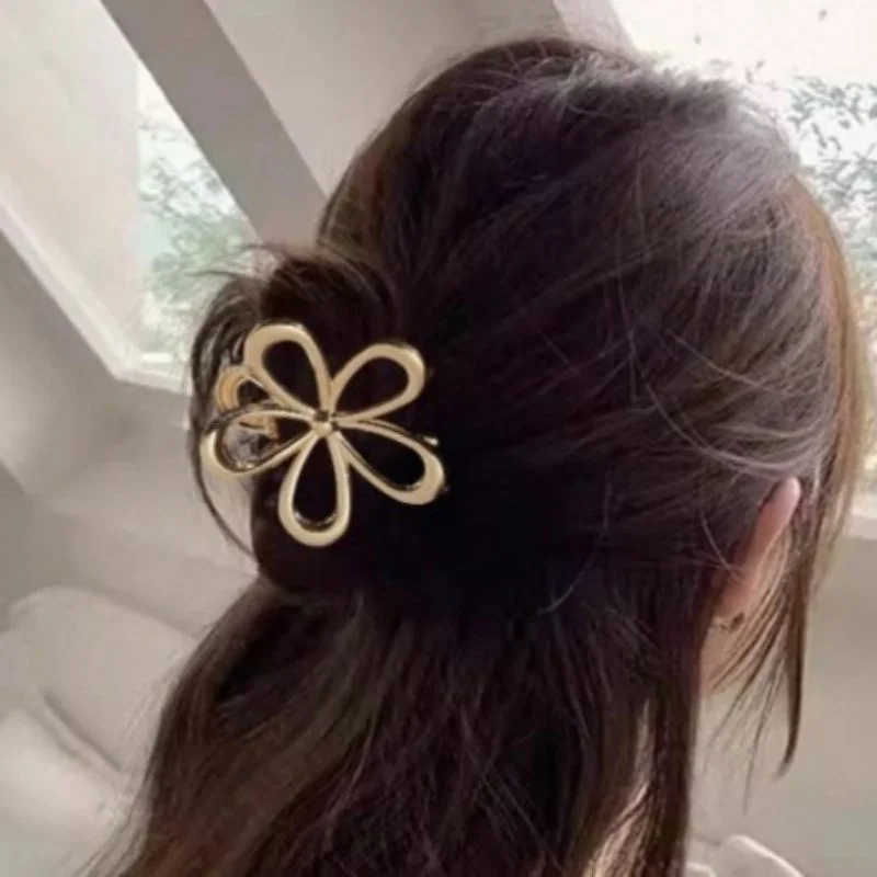 Clama de Par Eleganta cu Floare Aurie [2]