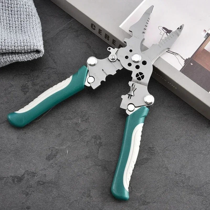 Cele mai noi - Cleste universal multifunctional cu 18 functii, pliabil