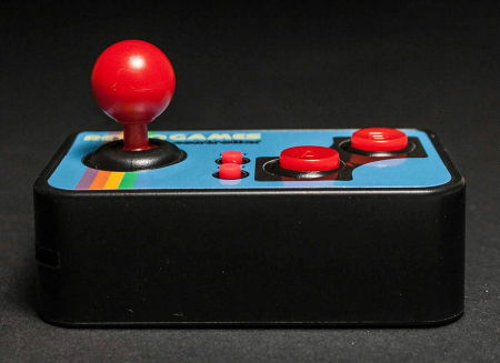 Consola de jocuri vintage, ultra-portabila [2]