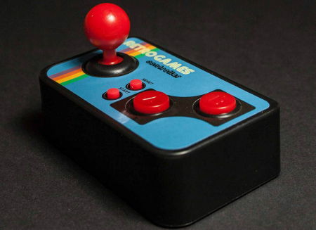 Consola de jocuri vintage, ultra-portabila [4]