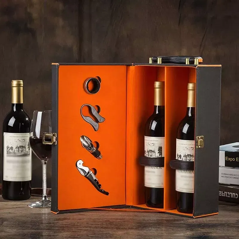 Cadouri de Casa Noua - Cutie de vin Deluxe pentru 2 sticle cu accesorii de vin incluse interior oranj