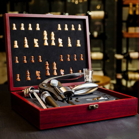 Cadouri Deosebite - Set sah si accesorii vin, Caseta Deluxe