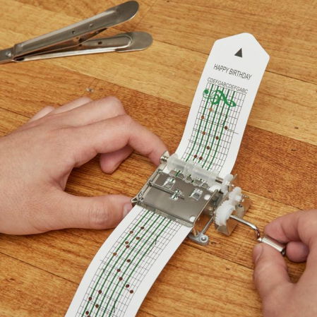 Cadouri pentru Iubita - Cutiuta muzicala Naked pentru compozitii DIY