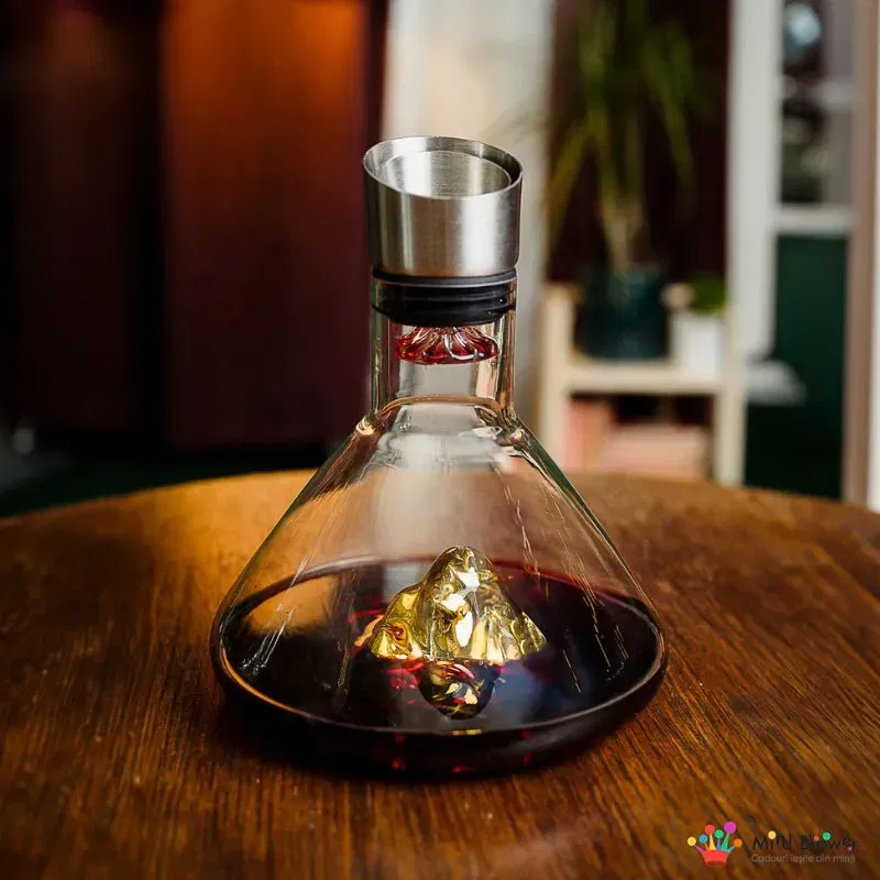 Decantor Cadou Munte de Aur In Varful Lumii cu bile de curatare [4]