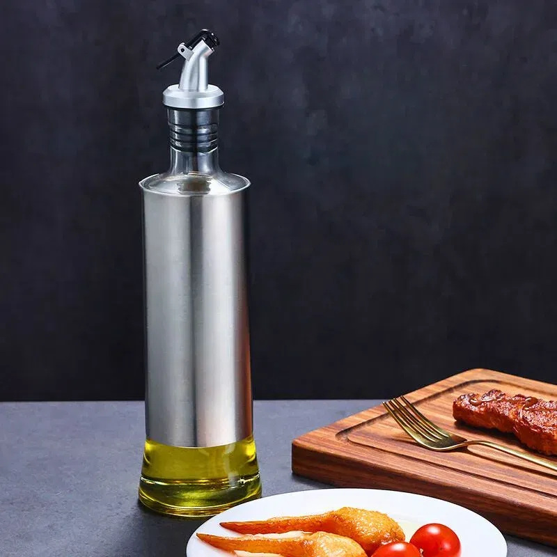 Cele mai noi - Dispenser pentru ulei 500 ml Argintiu