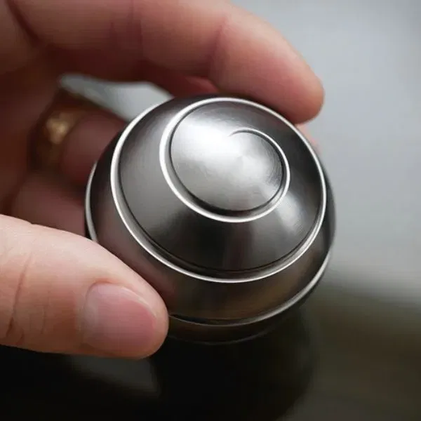 Glob rotativ de masa cu Iluzie hipnotica de vartej [3]