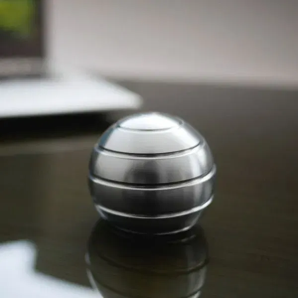 Glob rotativ de masa cu Iluzie hipnotica de vartej [5]