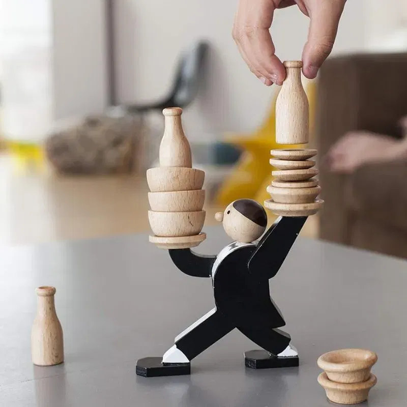 Joc Chelnerul Neindemanatic [1]