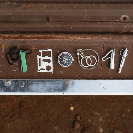 Cadouri pentru Sot - Kit apocaliptic pentru supravietuitori