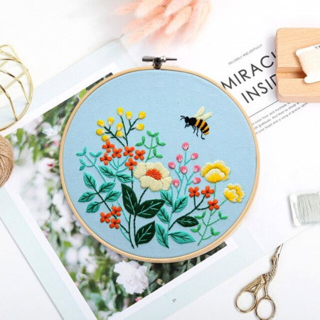 Kit Broderie DIY, Albina si flori [1]