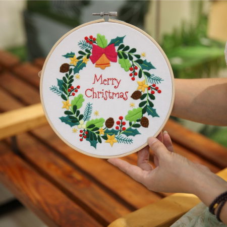 Kit Broderie DIY de Craciun, Merry Christmas, Coronita veseliei [4]