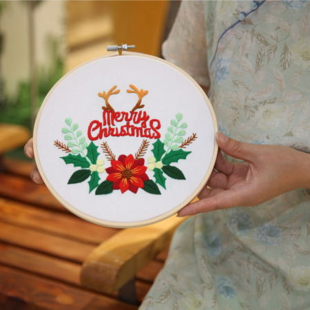 Kit Broderie DIY de Craciun, Merry Christmas, Semi coronita [7]