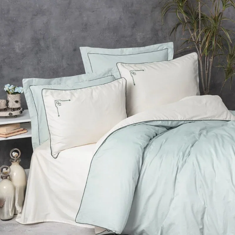 Lenjerie pat dublu satin, mint, 200x220 cm, patru huse de perna [0]