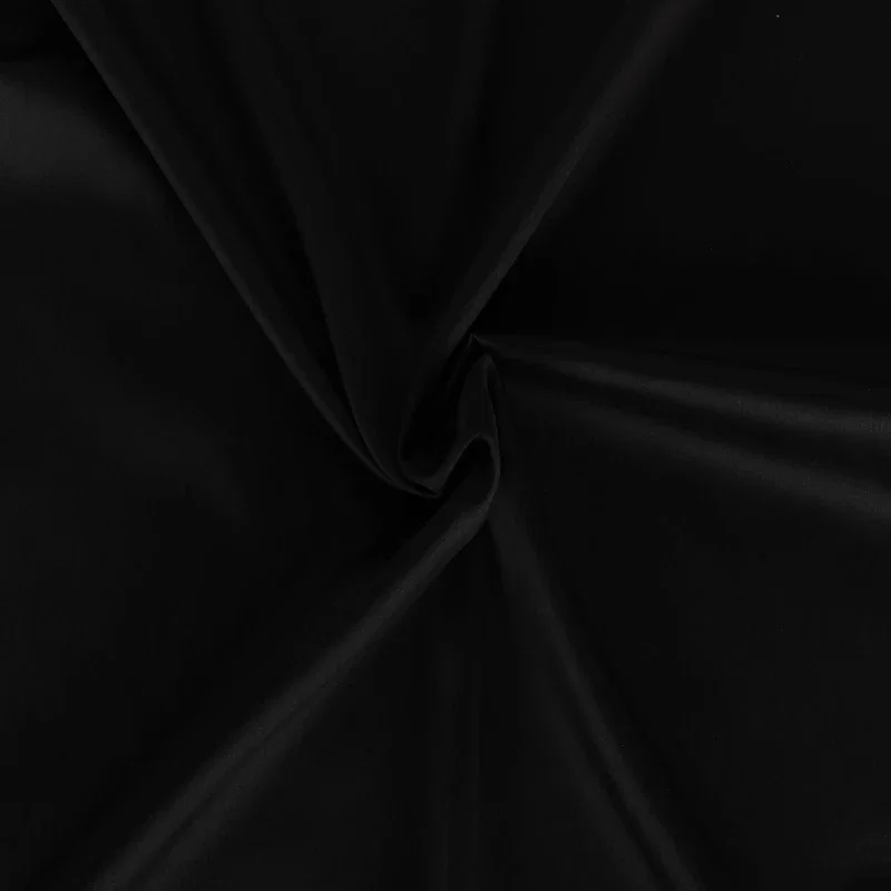 Lenjerie satinata Elegant - Negru, 200x220 cm, 4 fete de perna, cearsaf [1]