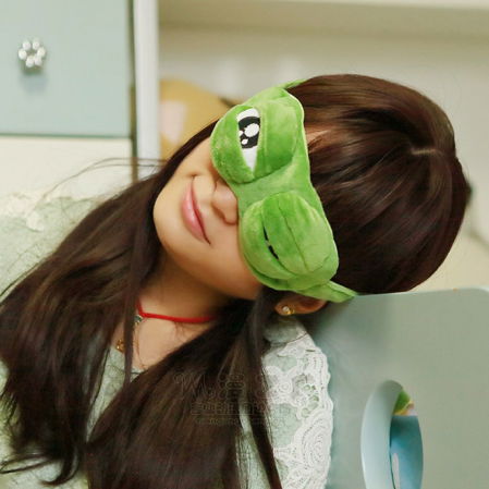 Masca de dormit Broscuta curioasa [1]