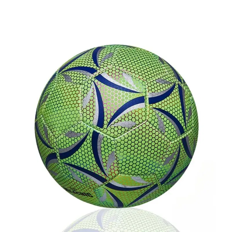 Minge de fotbal cu efect fosforescent [4]
