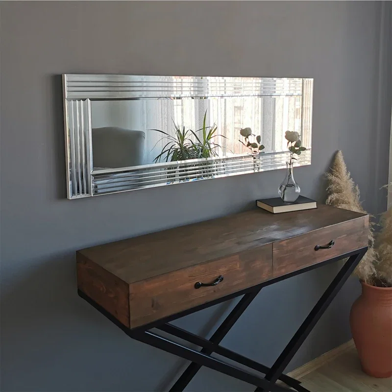 Oglinda dreptunghiulara cu rama argintie, design sofisticat si modern [2]