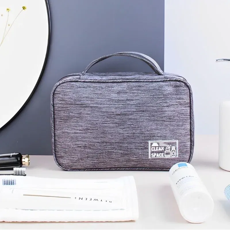 Cadouri pentru Iubita - Organizator de cosmetice pentru calatorie