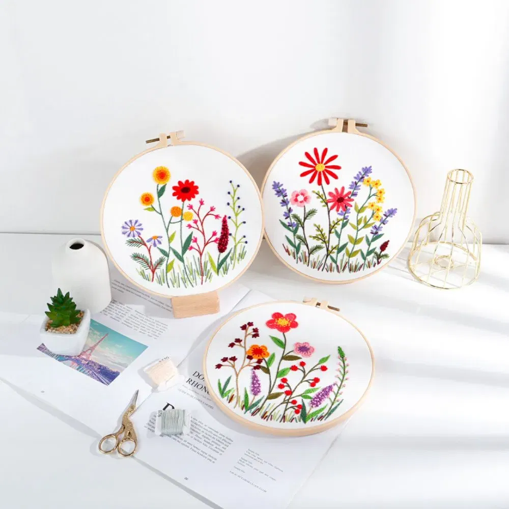 Pachet 4 Kit-uri Broderie DIY, Floricele pe campii [3]