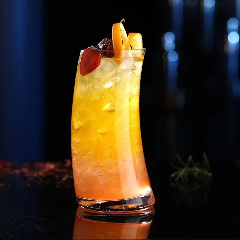 Petrecere - Pahar Cocktail Crescent Moon