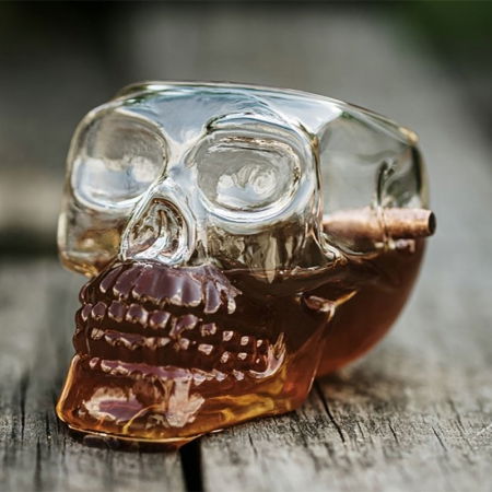 Petrecere - Pahar craniu cu glont