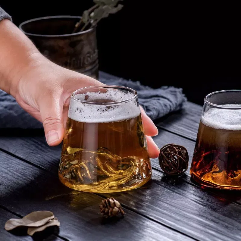 Pahar de bere cu munte, din sticla borosilicata 250ml, Varful Berarilor [2]