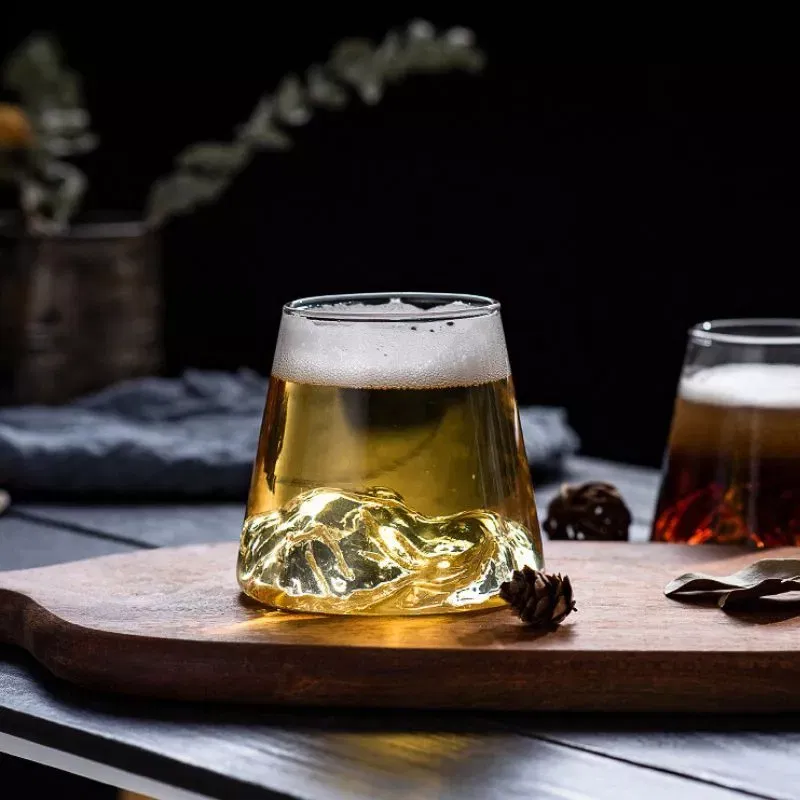 Pahar de bere cu munte, din sticla borosilicata 250ml, Varful Berarilor [1]