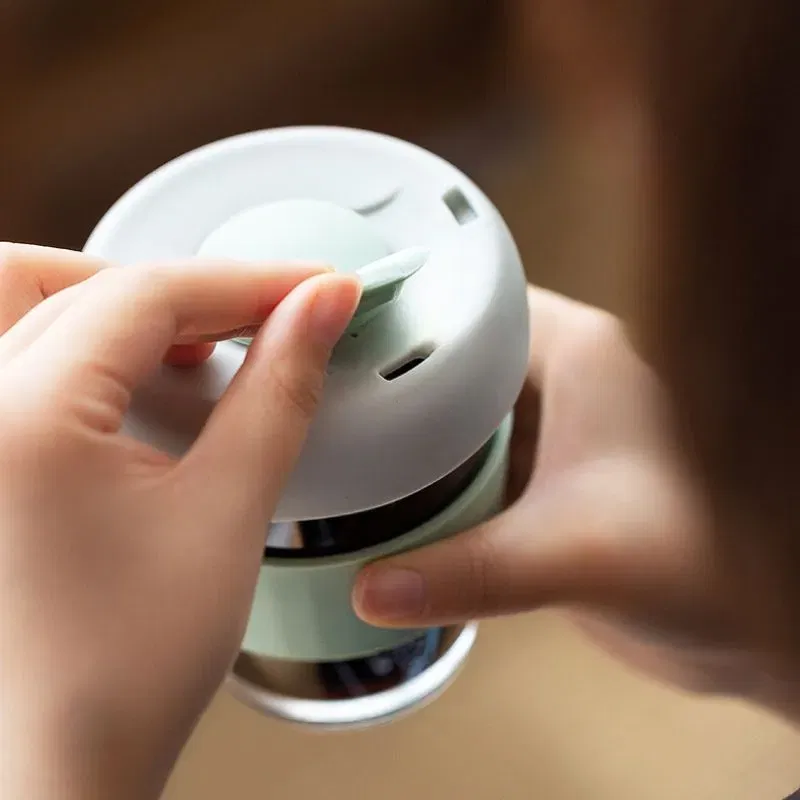 Pahar portabil cu capac Mint [4]